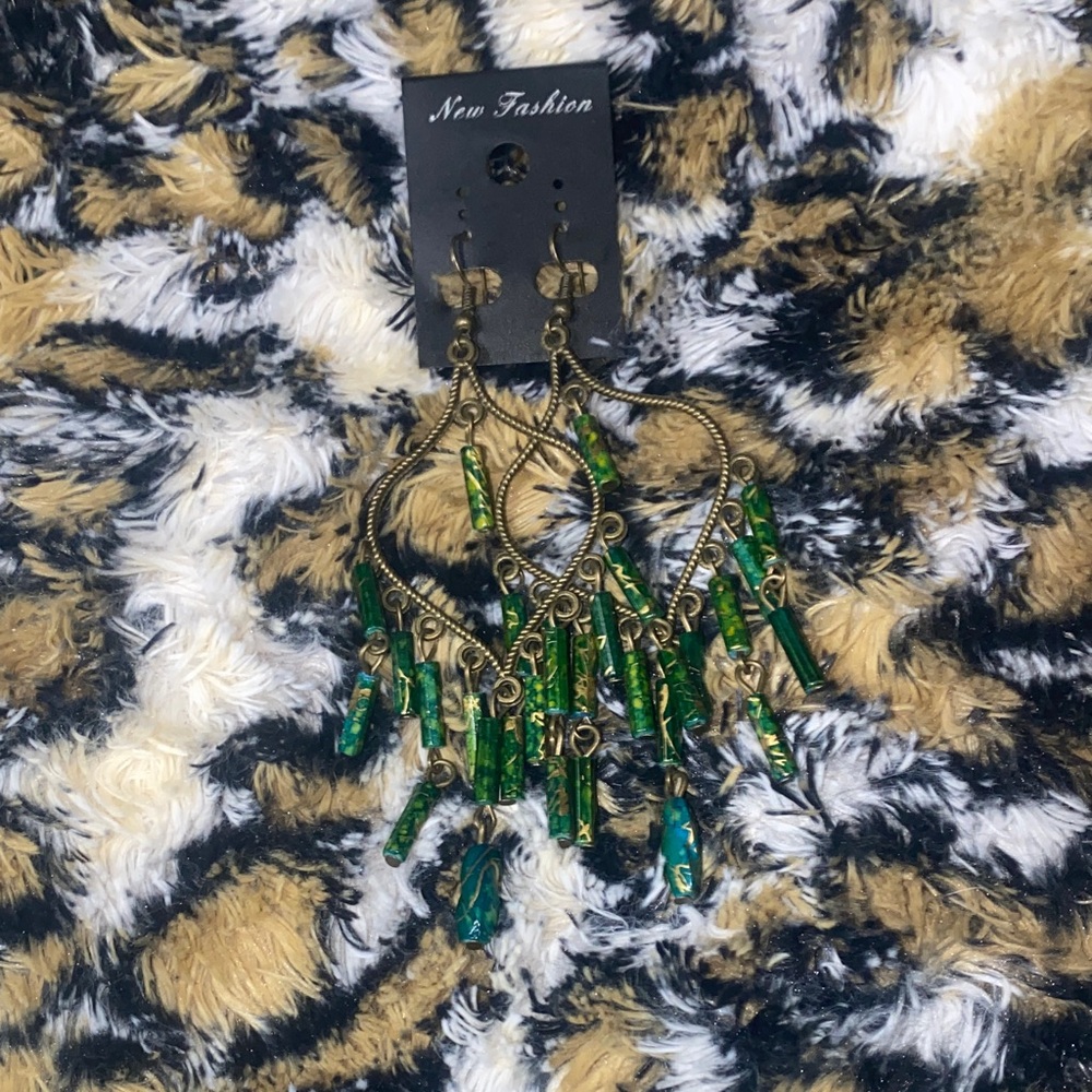 New Fashion Green & Gold Dangling Earrings
